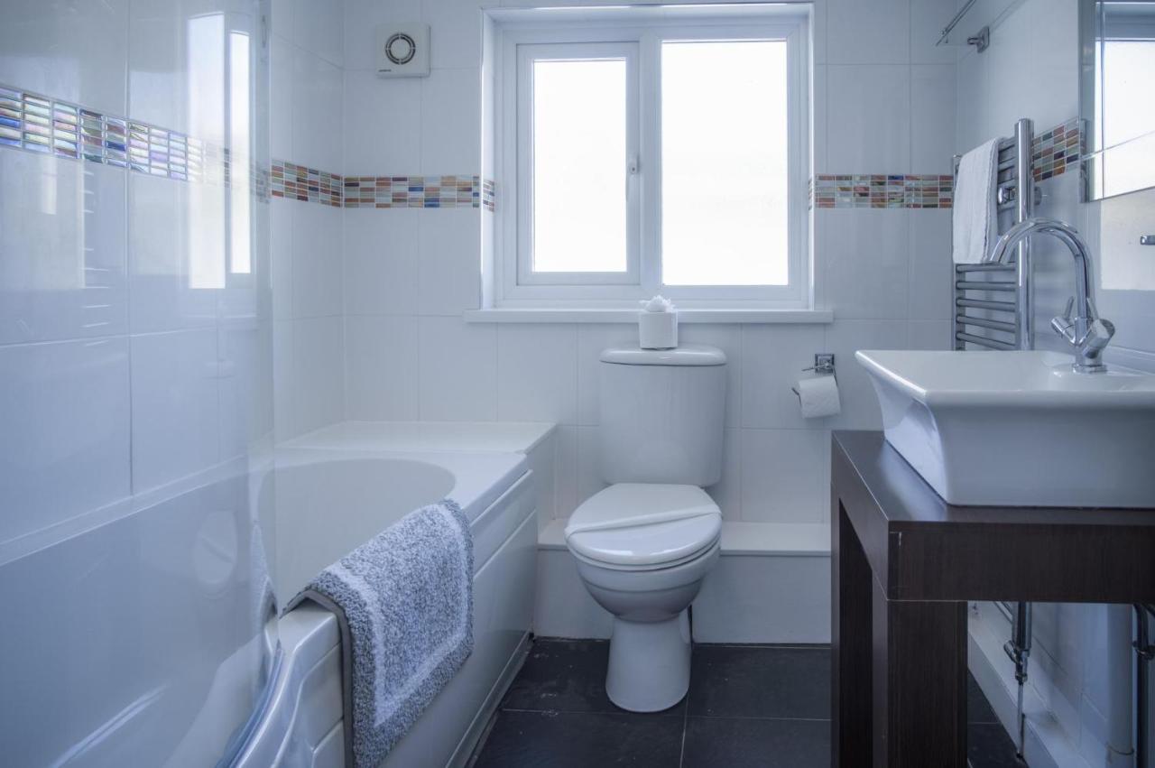 Anchor Well - 2 Bedroom - *