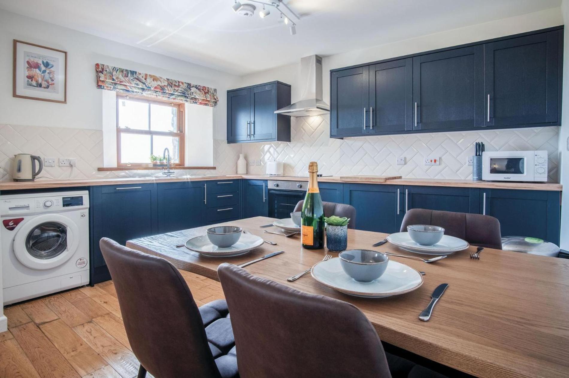 Anchor Well - 2 Bedroom - *